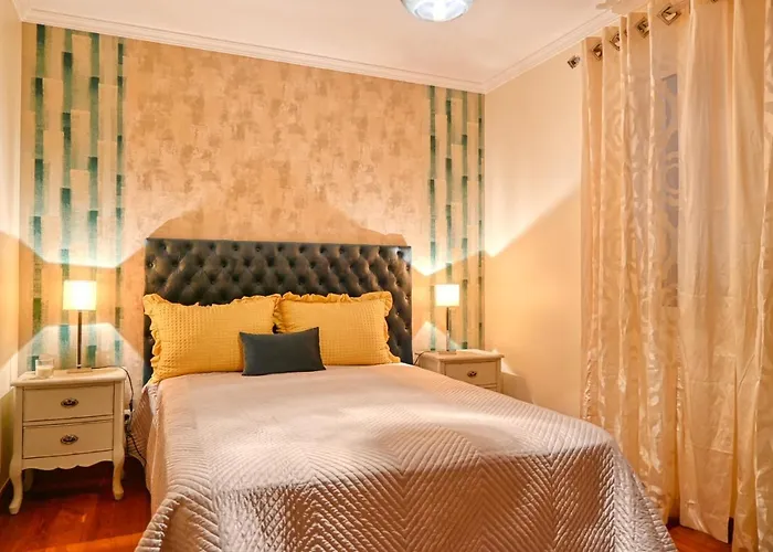 Mendonca, A In Madeira Vila Canhas