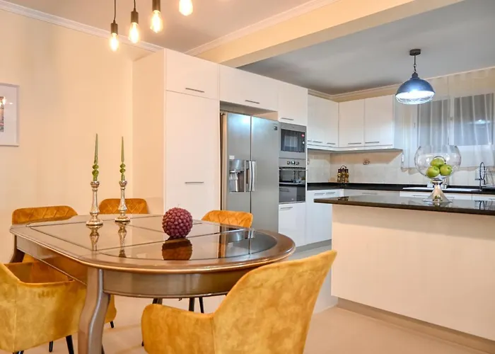 Vila Mendonca, A In Madeira *