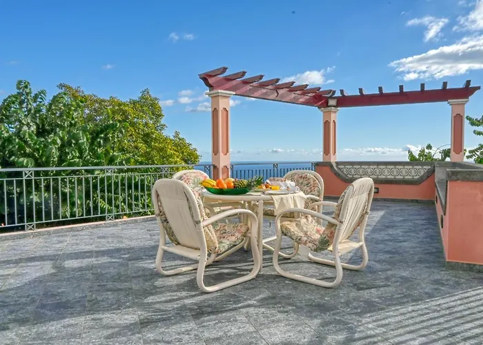 Villa Mendonca, A In Madeira Canhas