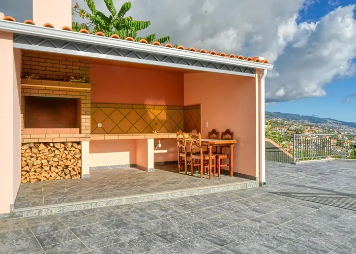 Mendonca, A In Madeira Canhas