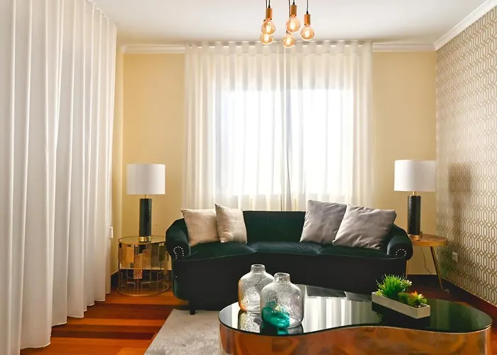 Mendonca, A In Madeira Canhas