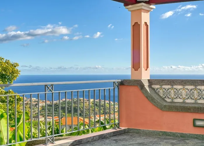 Mendonca, A In Madeira Canhas